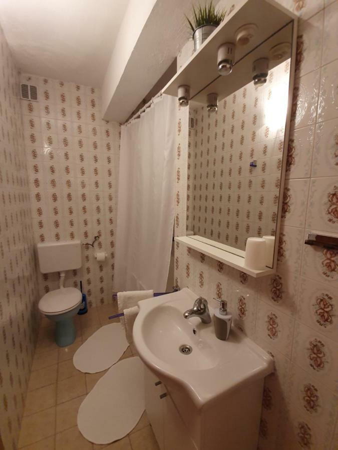 Apartmani Renata Brela Exterior foto